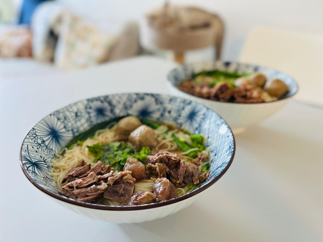 鲜掉眉毛的清炖牛肉汤（面）