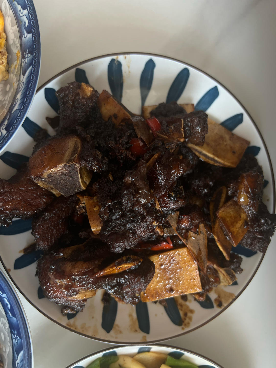 酱烧牛排骨
