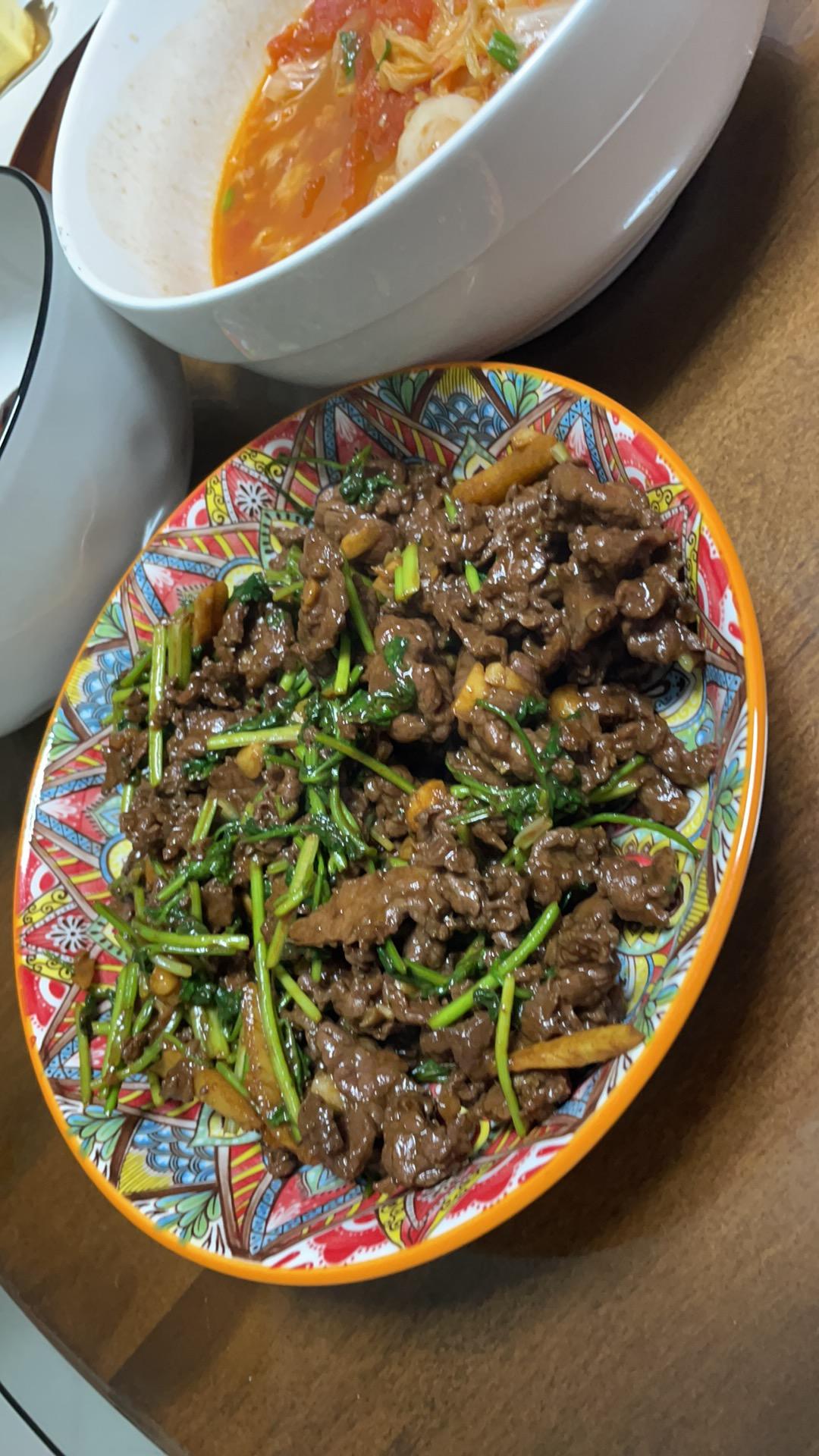 香菜牛肉