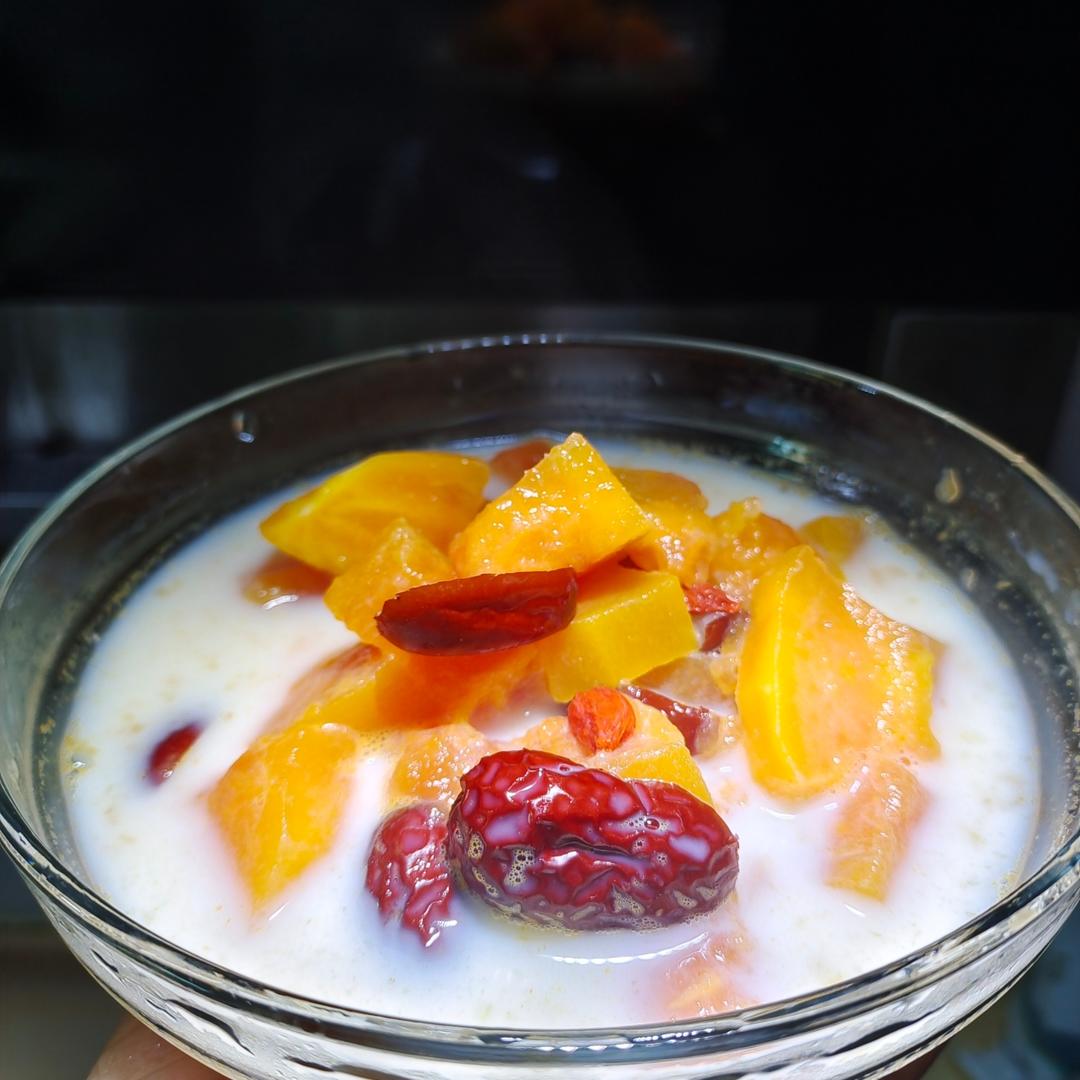 木瓜红枣炖牛奶