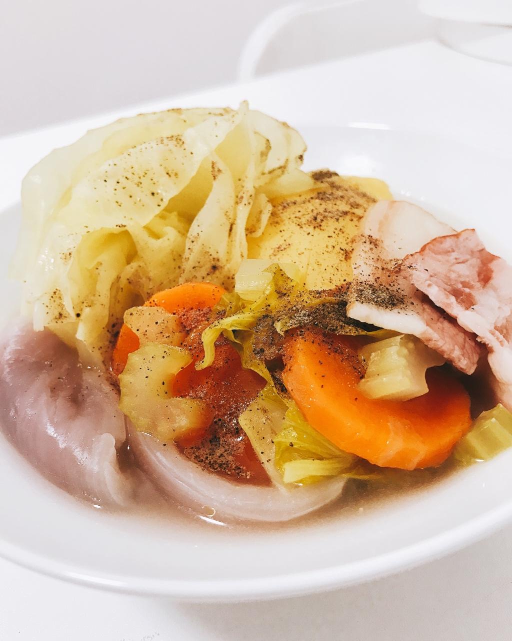 「问题餐厅」鲜甜蔬菜汤・ポトフ