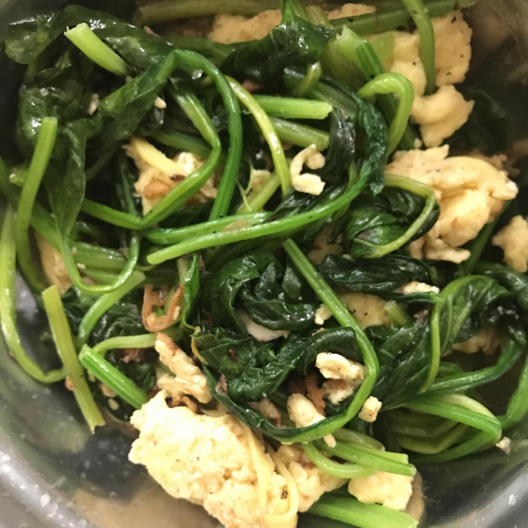 菠菜炒鸡蛋