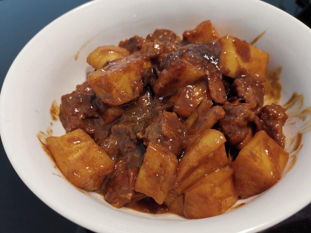 广式焖牛腩