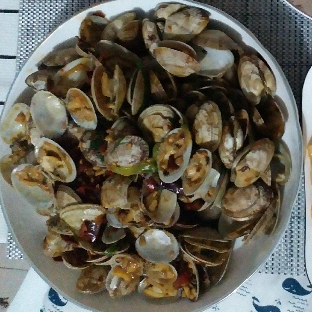 厨师长教你：“香辣花甲”的家常做法，好吃的停不下来