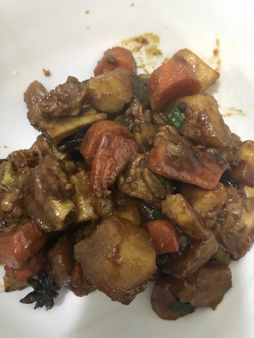 胡萝卜土豆炖排骨
