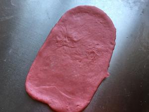 粉色少女心草莓奶油面包的做法 步骤4