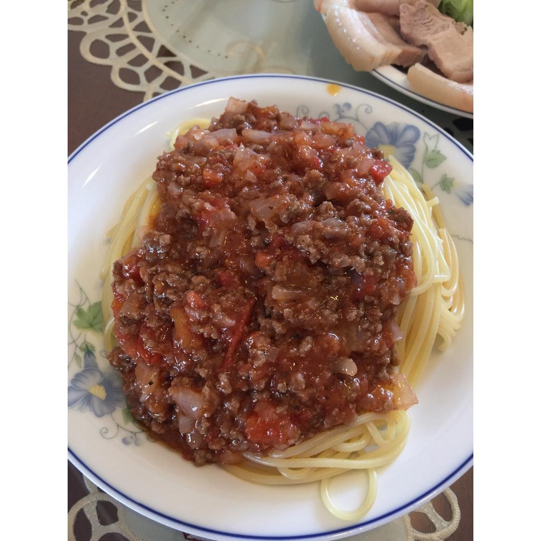番茄肉酱意大利面