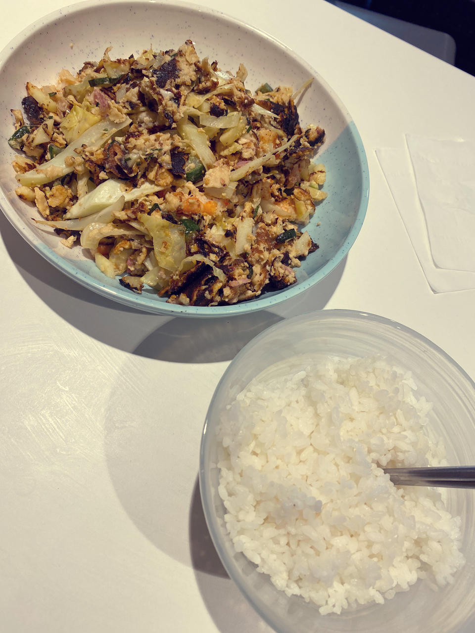 有虾仁的包菜土豆丝饼