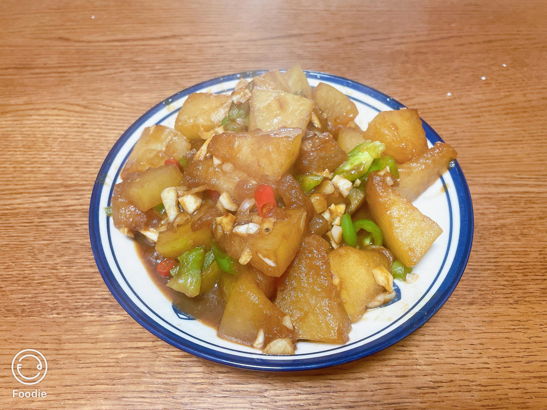 红烧冬瓜最完美做法，不加一滴水，瞬间秒杀红烧肉