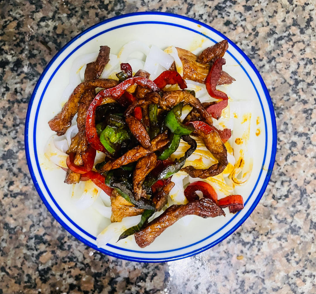常德米粉之双椒肉丝炒码粉