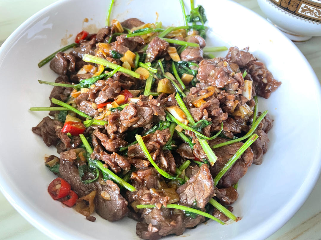 小炒黄牛肉