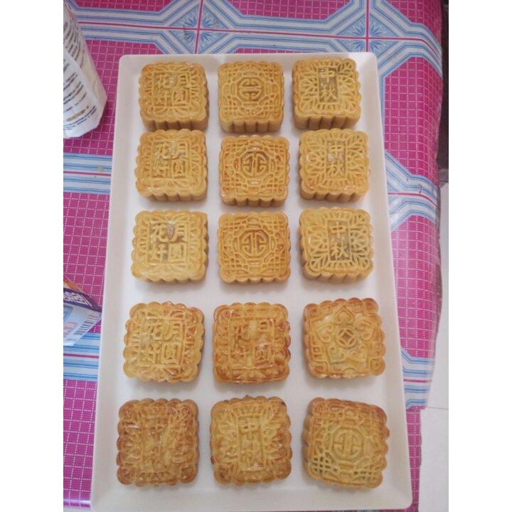 广式莲蓉蛋黄月饼