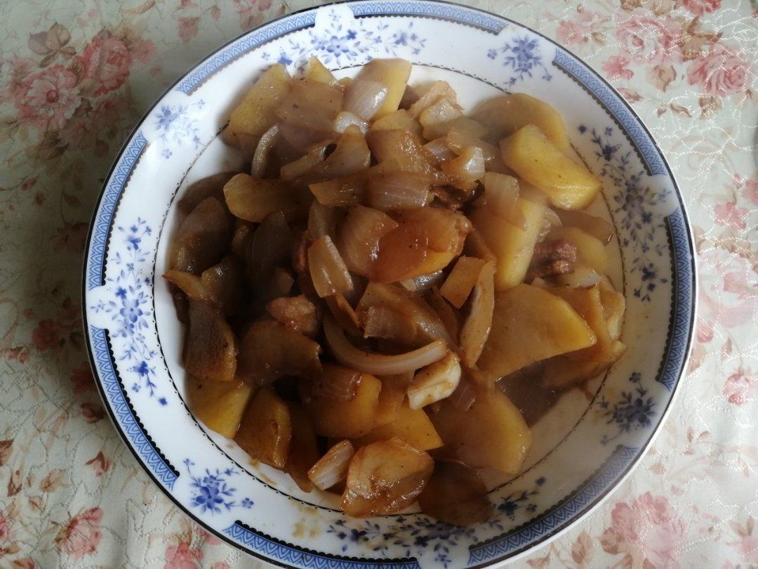 洋葱炒土豆