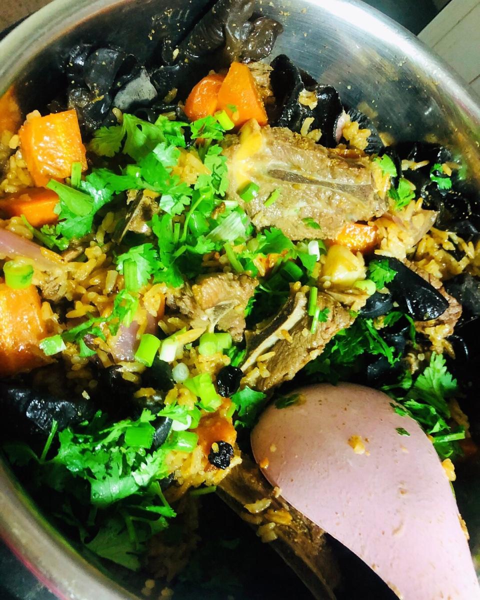 羊肉手抓饭(新疆煲版)