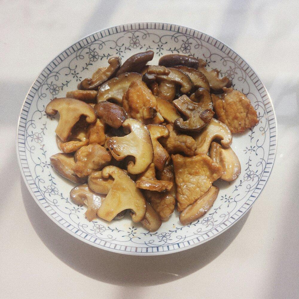 香菇炒肉