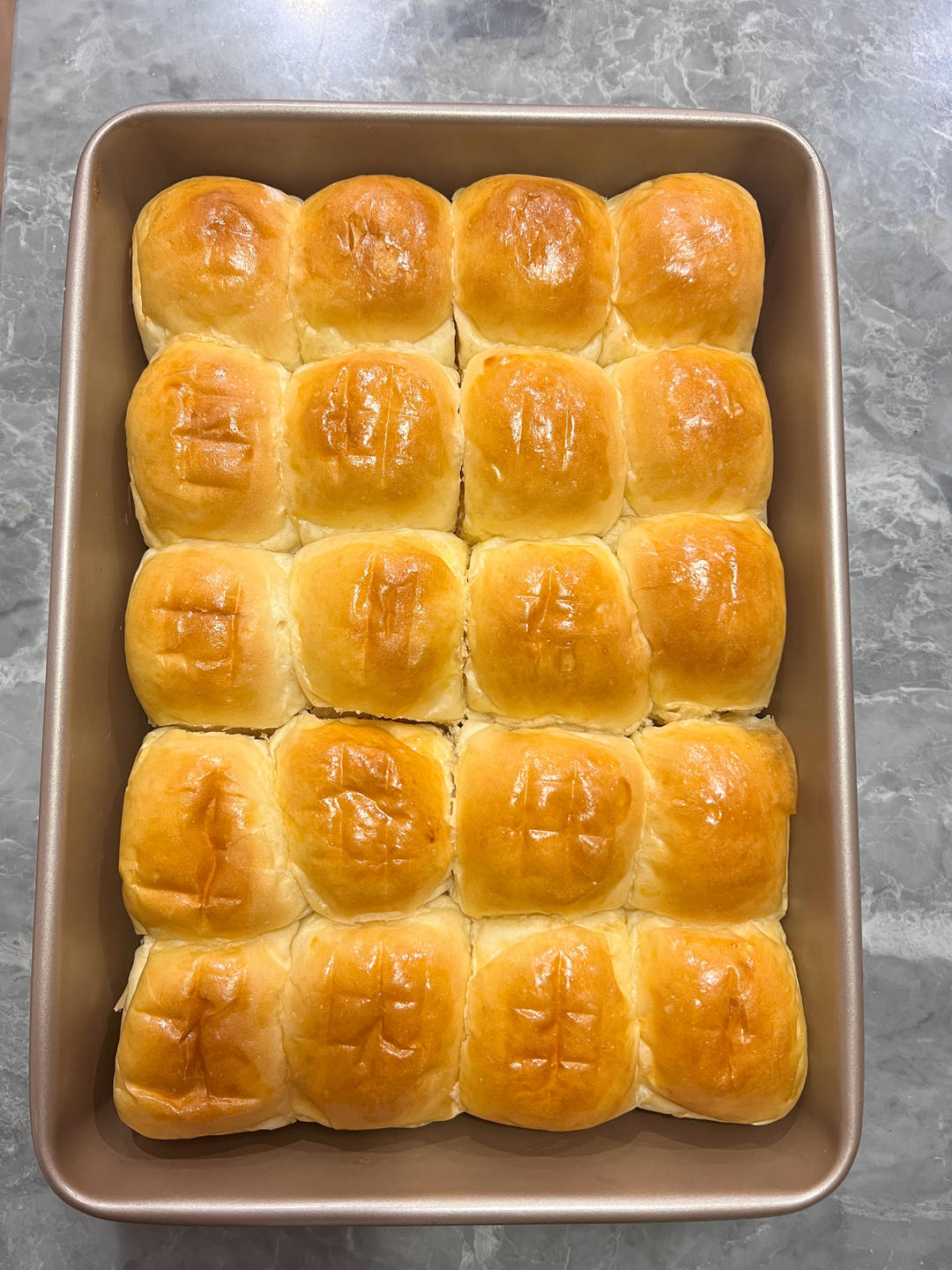 超软牛奶餐包，此配方超软不甜易出膜，放一礼拜不变硬