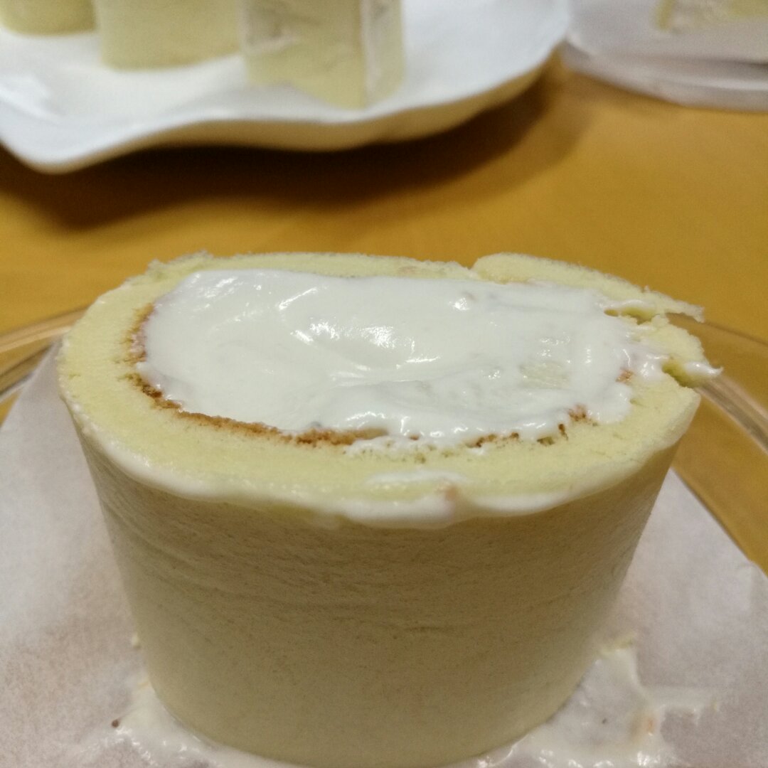 《Tinrry下午茶》教你做基础原味蛋糕卷