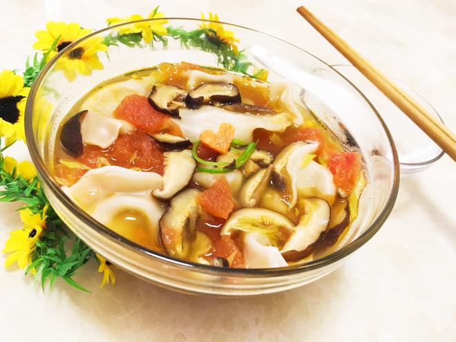 🍃初夏的味道—番茄酸汤水饺的做法