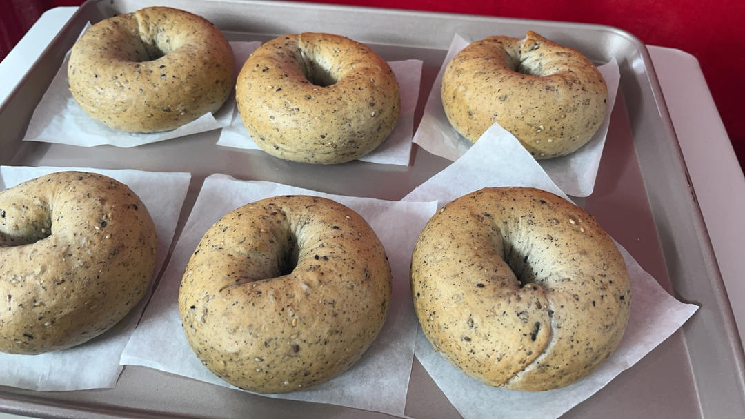 原味贝果🥯/黑芝麻贝果🥯