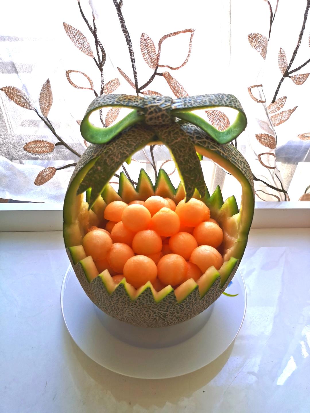 少女心爆棚的哈密瓜水果篮