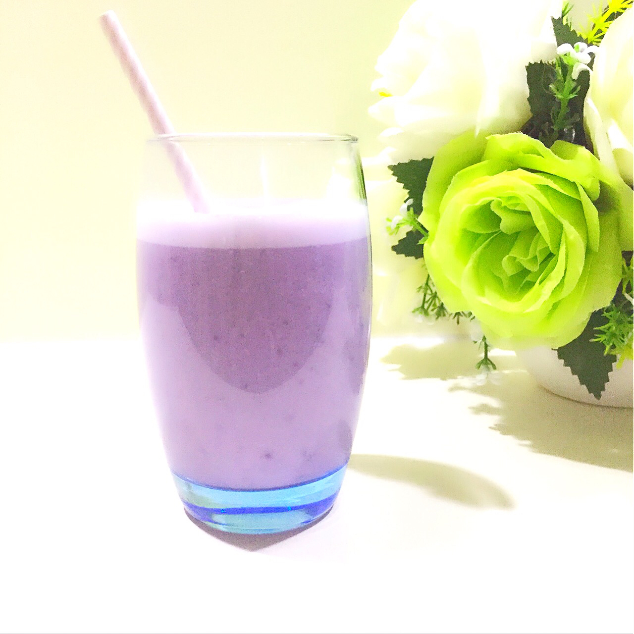丝滑浓香芋头拿铁奶昔