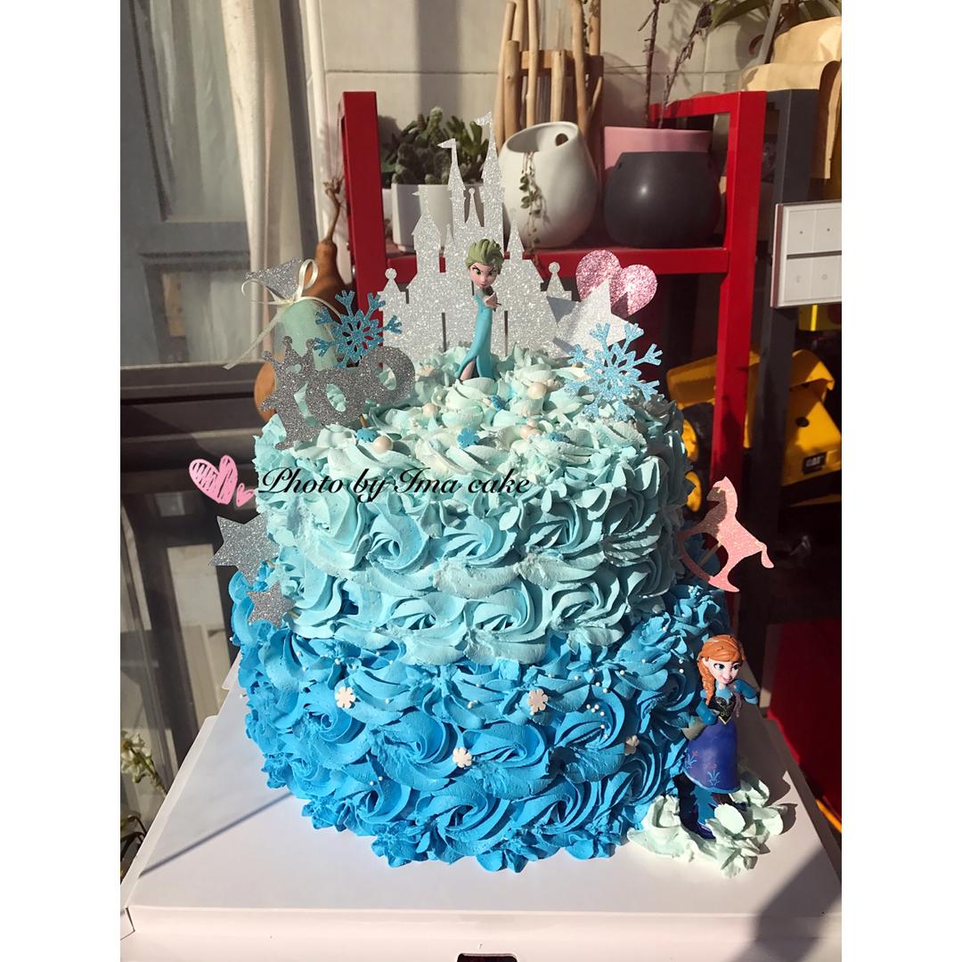 小麻烦的蛋糕开会了