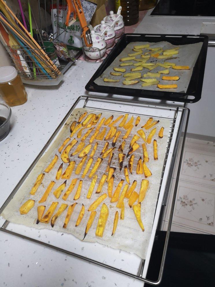 谁说孩子不能吃薯条？别人家孩子吃薯条也健康！
婴儿烤箱版薯条