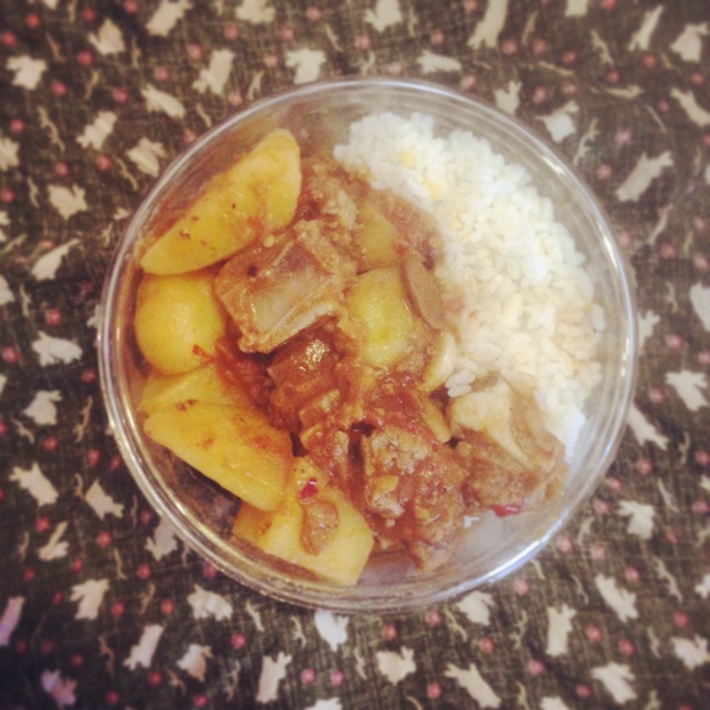 川味土豆烧排骨