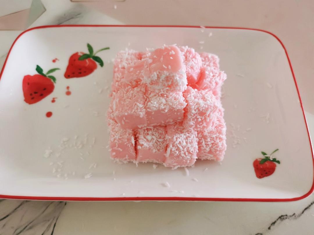 完胜85‘C的牛奶椰蓉小方