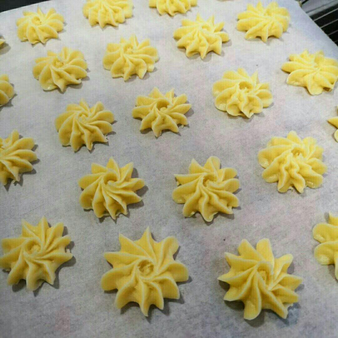 很酥的蛋白曲曲奇