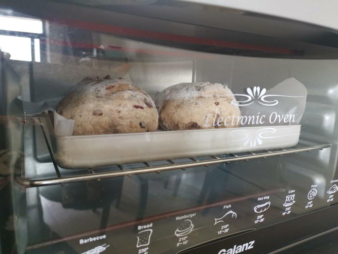 全麦蔓越莓软式欧包（免揉）