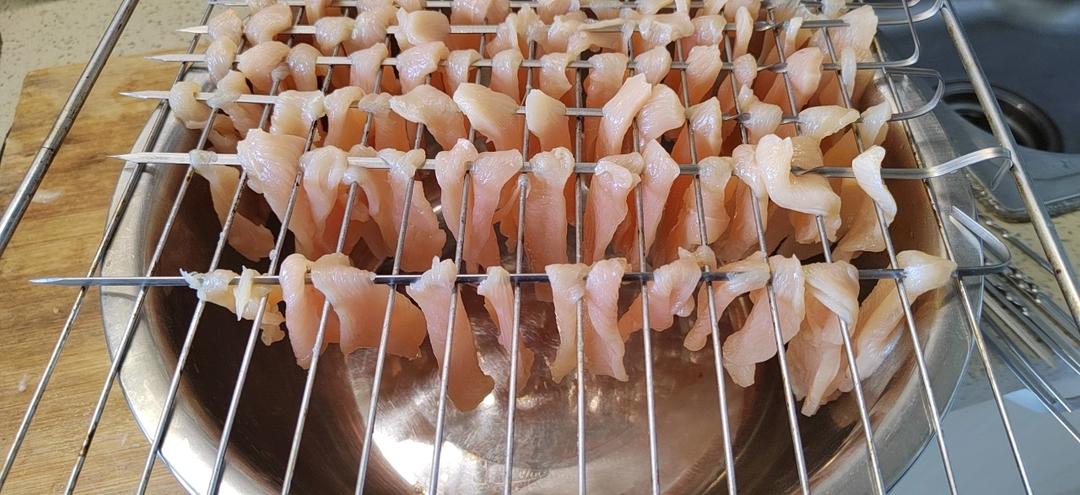 自制狗狗零食烤鸡胸肉干