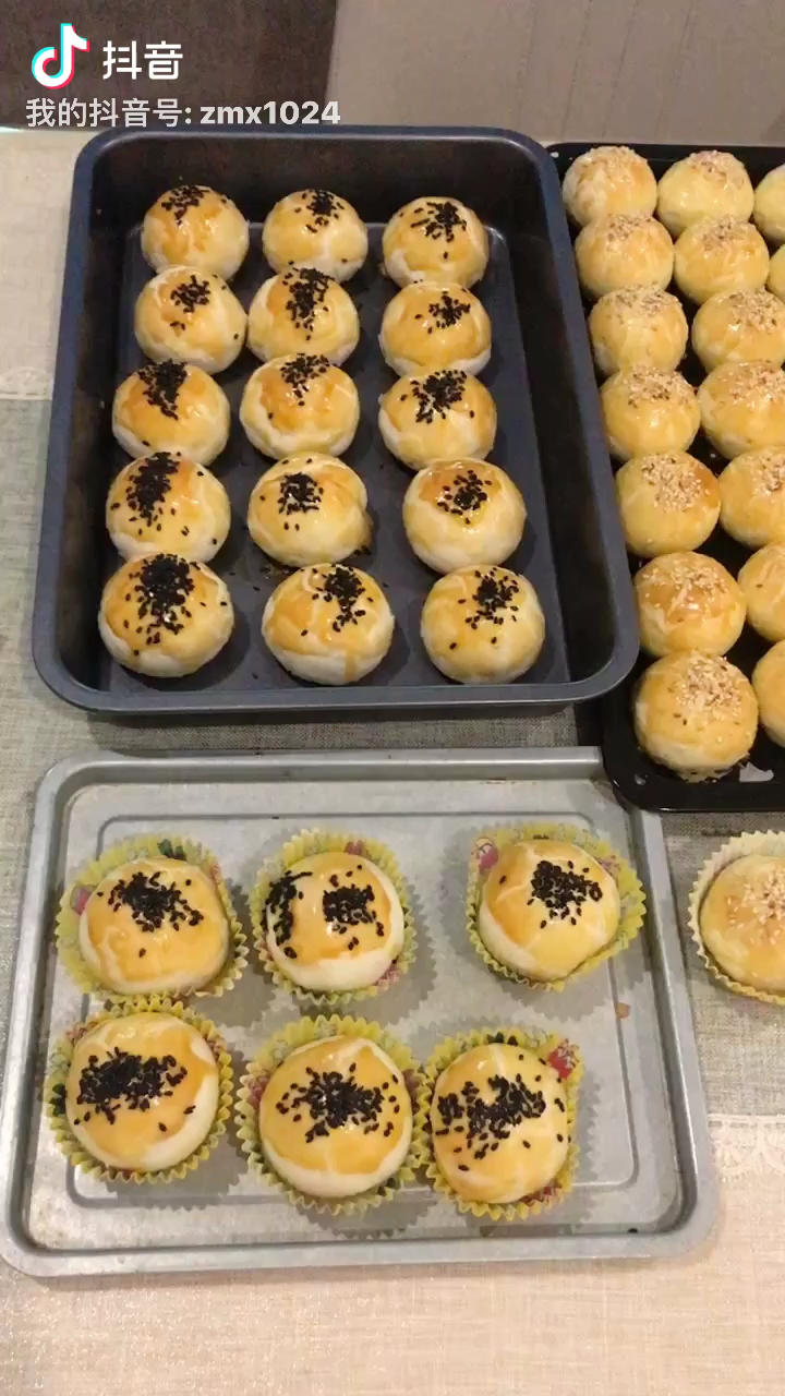 蛋黄酥酥酥（超级奶香黄油版）
