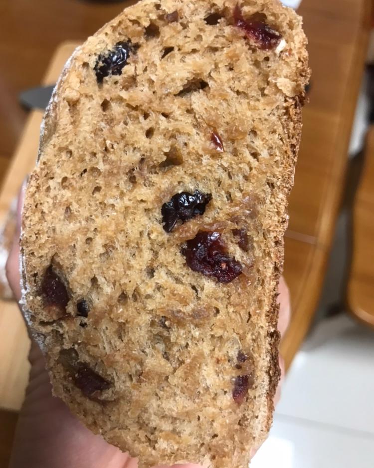 全麦蔓越莓软式欧包（免揉）