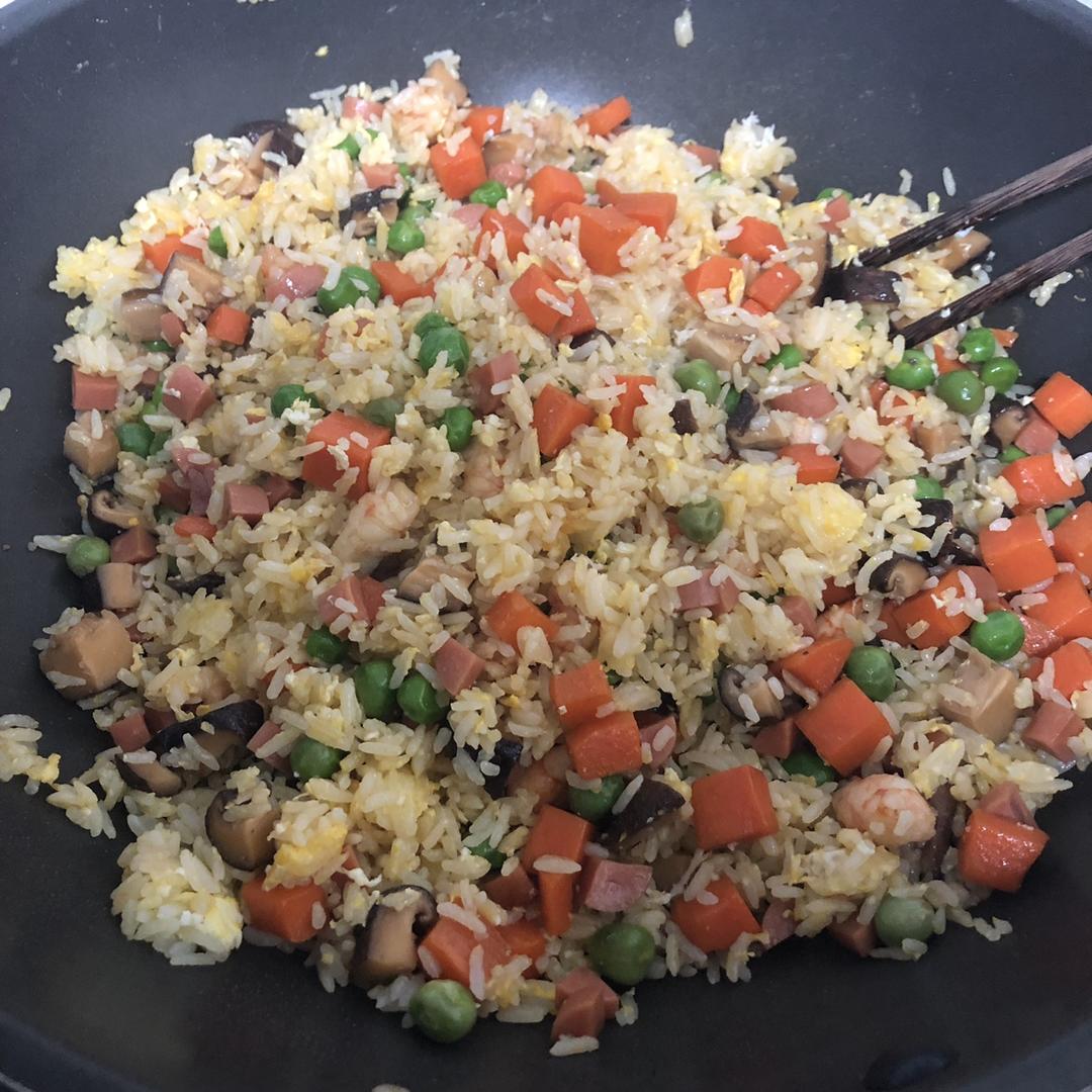 什锦蛋炒饭