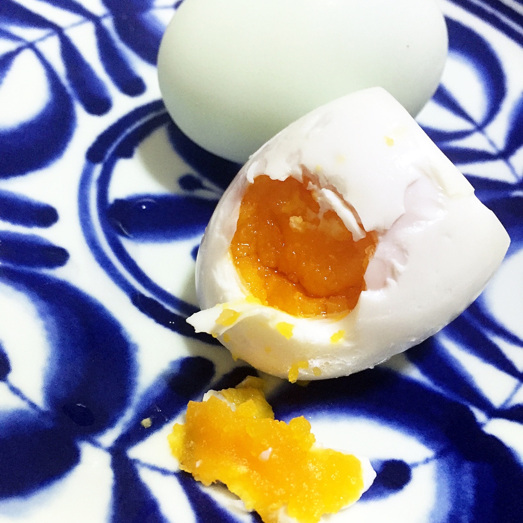 自制流油的咸鸭蛋