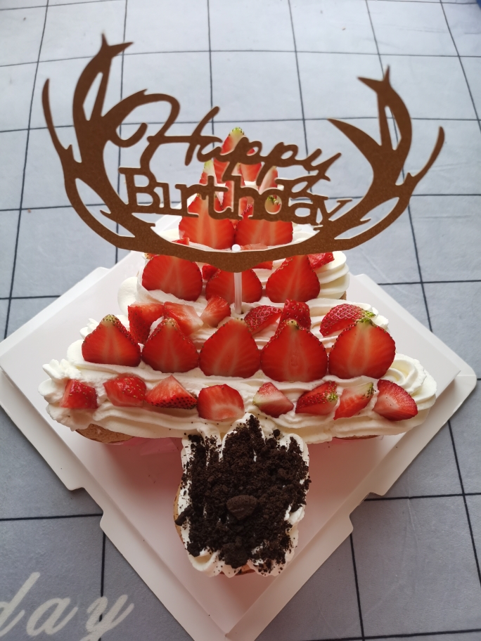 生日树纸杯蛋糕