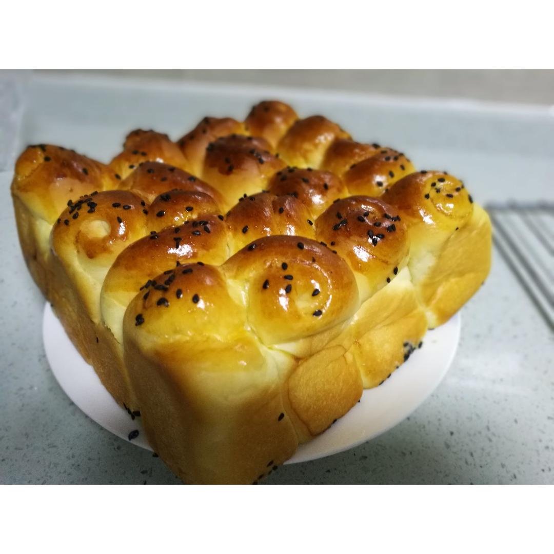 脆底蜂蜜小面包