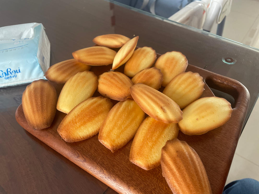 浑身文艺气质的甜点——柠檬玛德琳