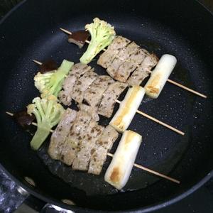 香煎蔬肉串的做法 步骤6