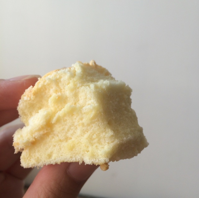 超简单完美戚风蛋糕（6寸2蛋）附打发、翻拌、脱模视频