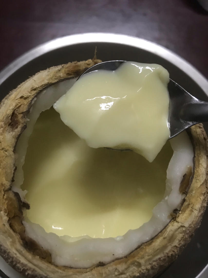 椰汁牛奶炖蛋