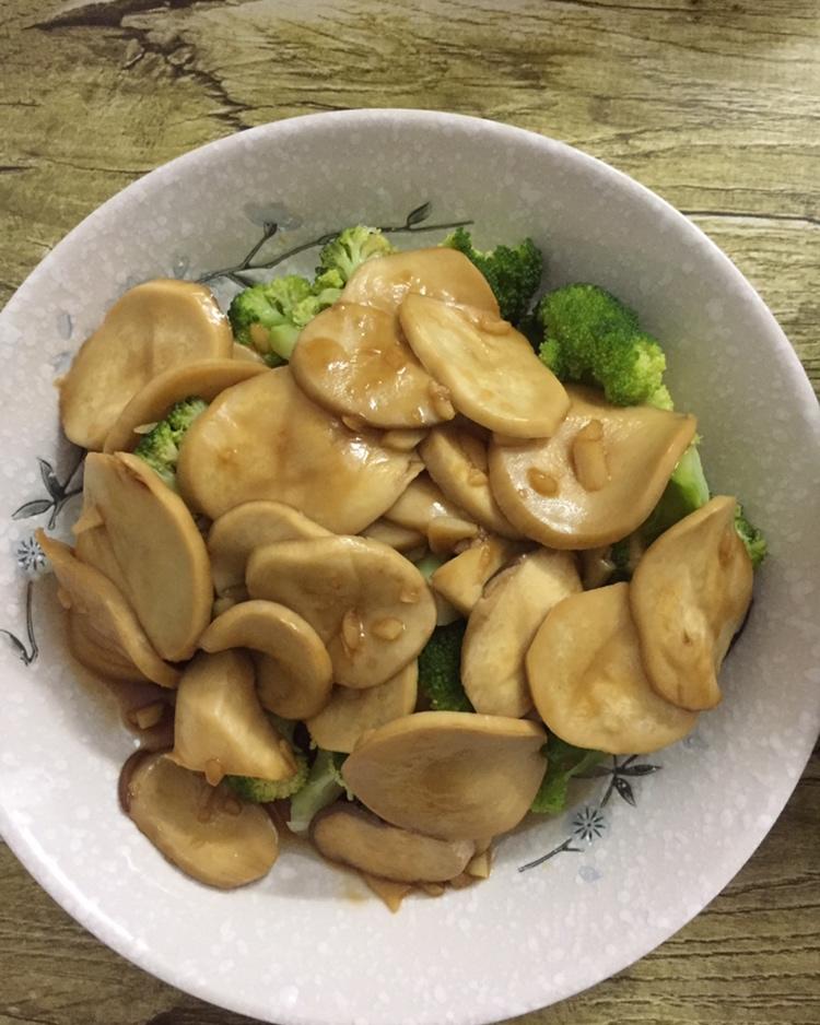 杏鲍菇扣西兰花