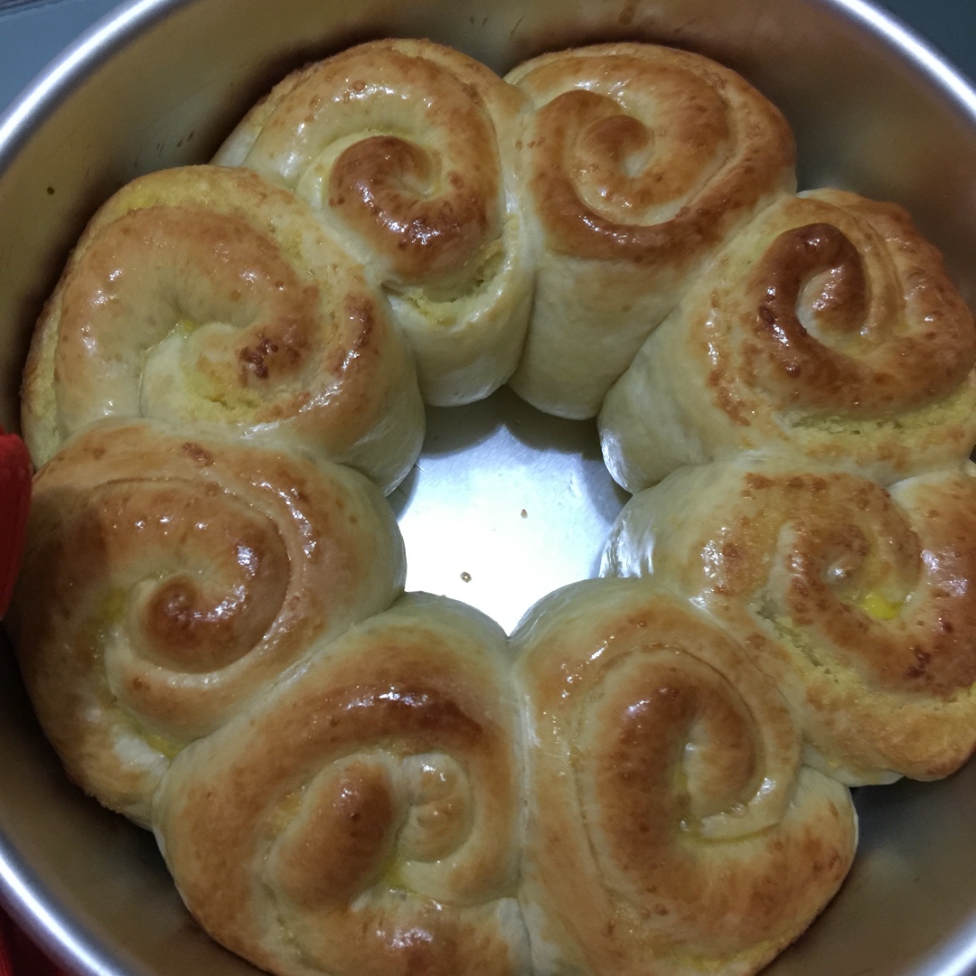 椰蓉花环面包