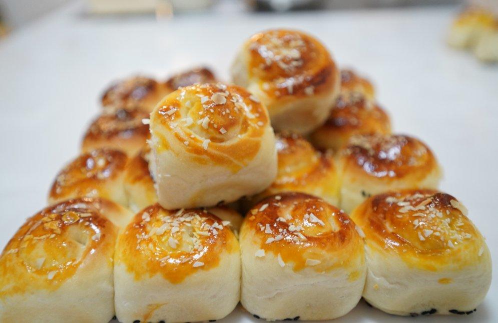 脆底蜂蜜小面包