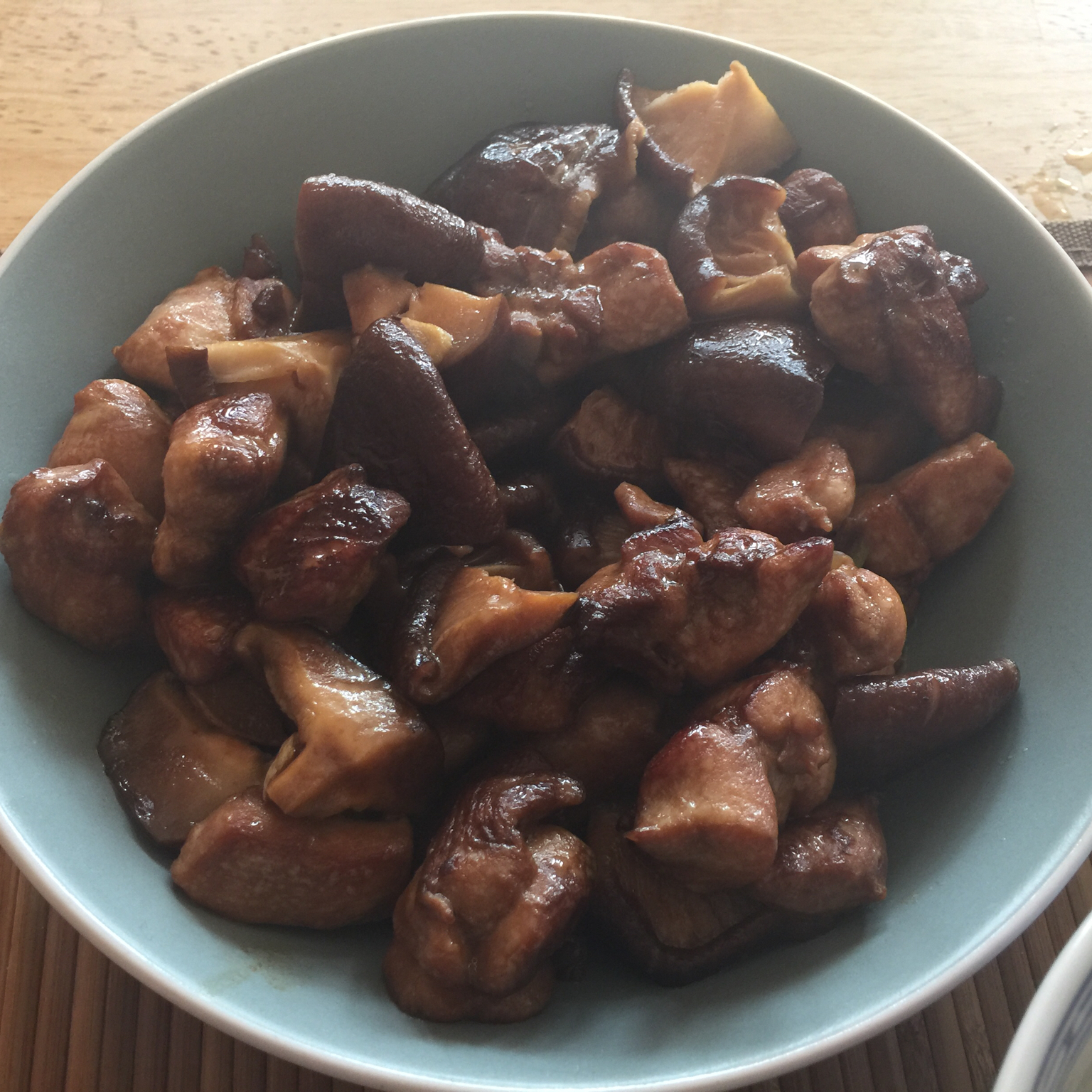 香菇鸡块