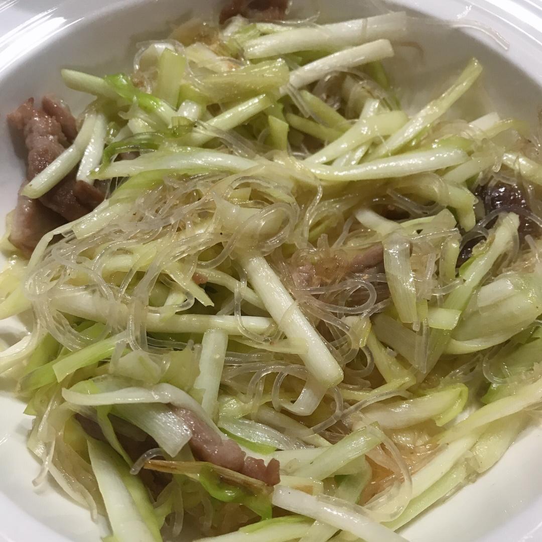 韭黄瘦肉炒粉丝