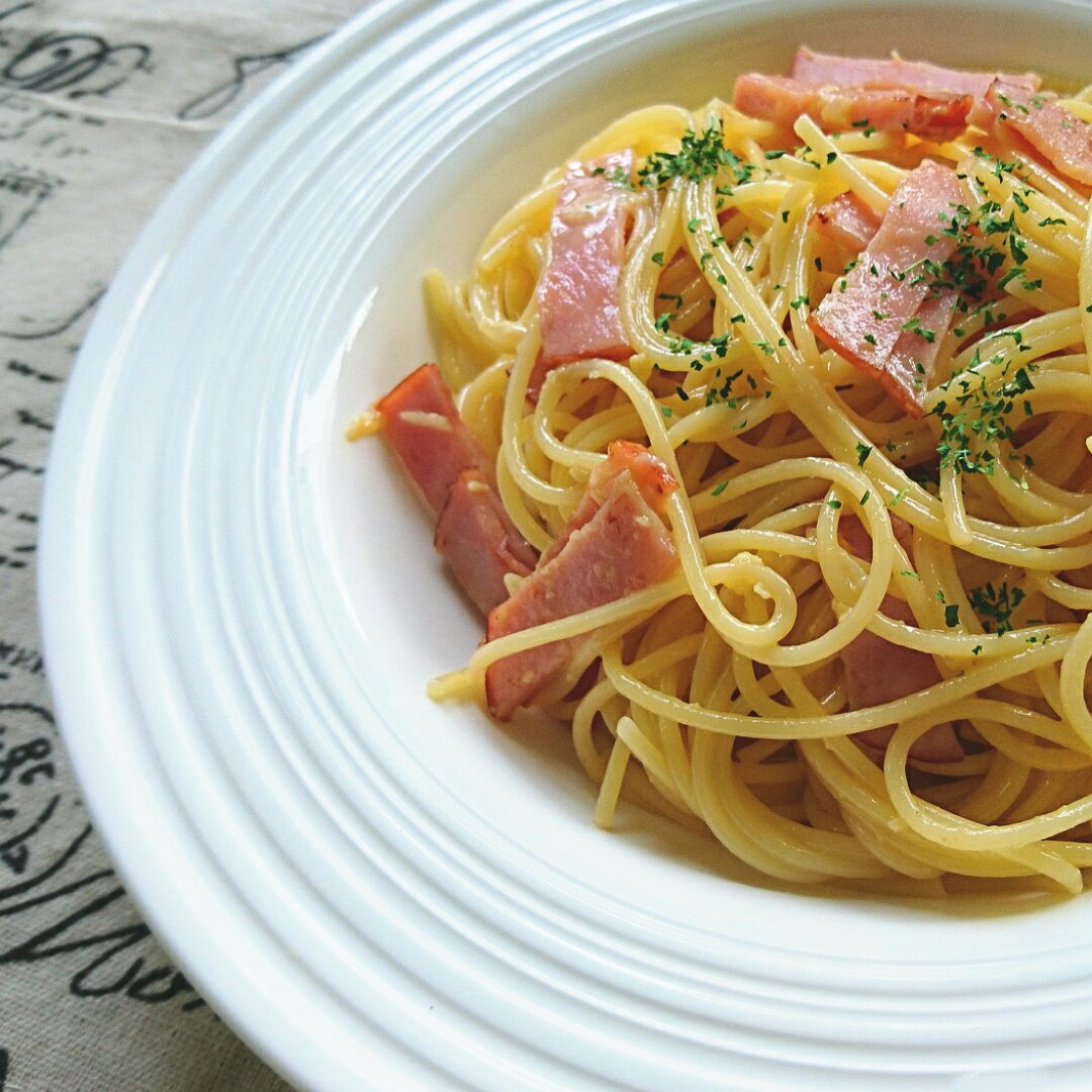 超简单的奶汁培根意面Carbonara