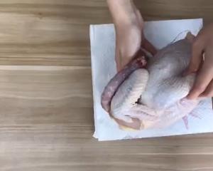 古早盐焗鸡（紫砂锅版）的做法 步骤4