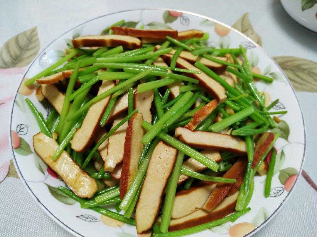 香芹炒香干